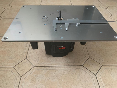 Пластина под Skil 1835 US для установки фрезера в стол 350*250 мм.