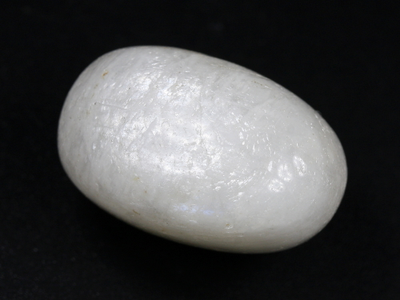 Лунный камень, галтовка, Индия (28*21*18 мм, 18 г) №26682