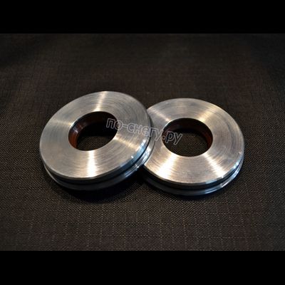 Комплект 1: комплект 2-х обойм с сальниками для картера РМЗ-640