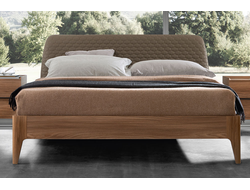 Кровать "Akademy" 160х200 см с мягким изголовья от итальянского завода Camelgroup в Крыму