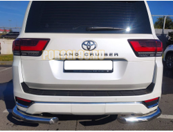 Защита заднего бампера угловая d76 Toyota Land Cruiser 300 (Юбилейная) 2021-
