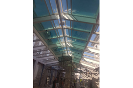 Раздвижная стеклянная крыша