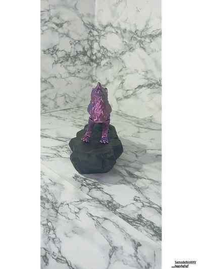 Воющий волк