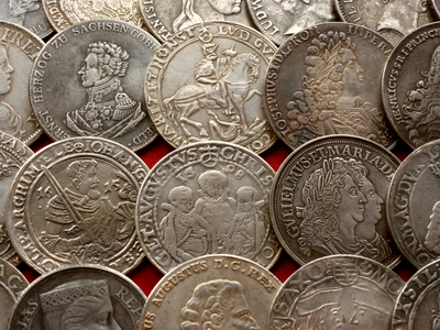 Коллекция - 130 талеров средневековой Европы, с 1486 - 1929 год! Копии высокого качества!