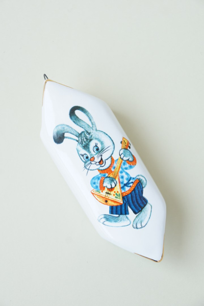 Конфетка "Зайчик с балалайкой"