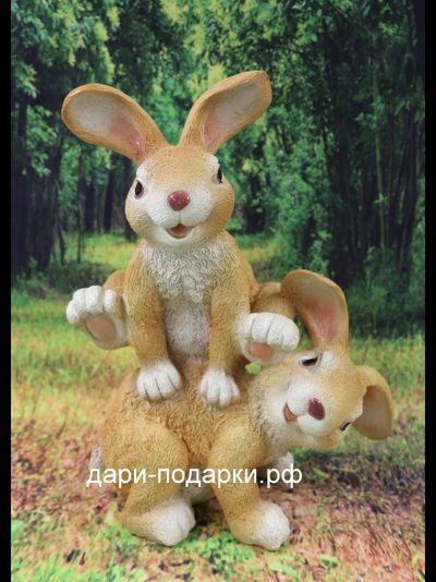 Зайцы акробаты 38*26см    1,3кг   полистоун Россия  1575/012628