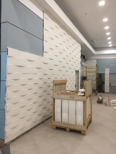 Гипсовая 3D панель "Слалом" (монтаж в ТЦ Филион)