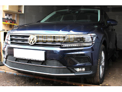 Защита радиатора Volkswagen Tiguan II 2016- black низ с камерой PREMIUM
