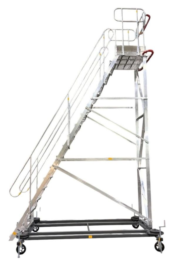 Стремянка авиационная СПА-4,5А со съемным ограждением 