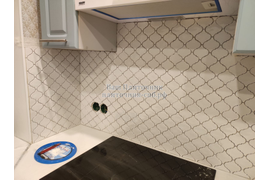 укладка мозаики на фартук