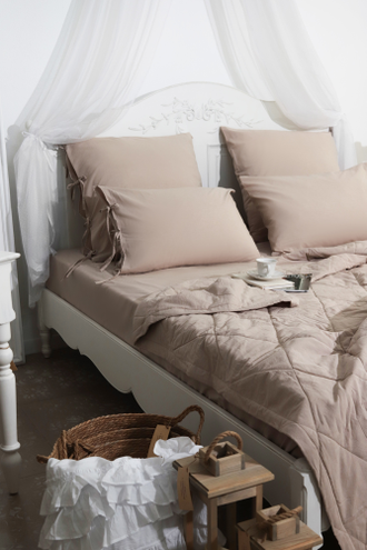 Постельный комплект на завязках с покрывалом "бежевый" (варенный хлопок 100%)