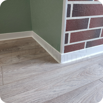 Плинтус ХДФ Dollken S60 Flex Life TOP 60мм Х 2,575 м - 1005 Белоснежный в интерьере 6