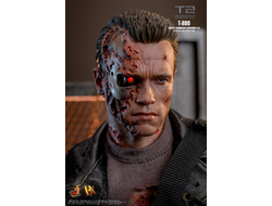 ПРЕДЗАКАЗ - Терминатор Т-800 (Арнольд Шварценеггер, "Терминатор 2: Судный День") - Коллекционная фигурка 1/6 T-800 (Battle Damaged Version 2.0) (DX46) - Hot Toys ?ЦЕНА: 52600 РУБ.?
