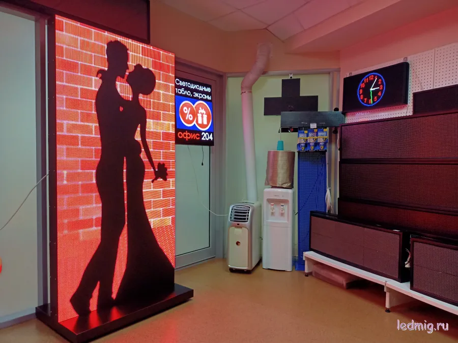 Светодиодный пилон для помещения купить в Тюмени