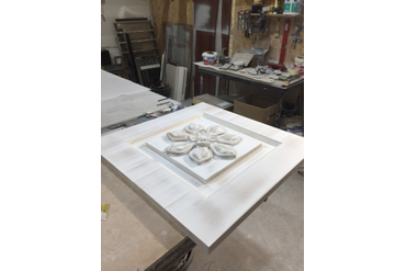 Аналогично после резки занимаемся шлифовкой модели розетки.