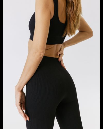 Топ с поддержкой груди в рубчик (черный)