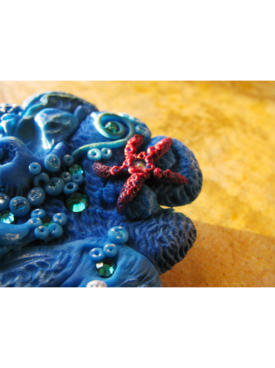 Брошь "Кусочек моря" со стразами Сваровски