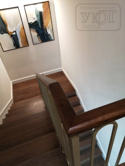 л-7/1. металлические балясины. поручень - массив ясеня