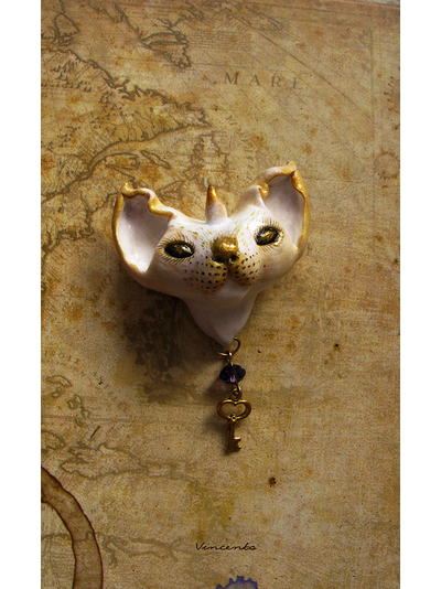 Брошь в виде кота-единорога &quot;Белый КотоРог&quot; из лёгкой термоглины