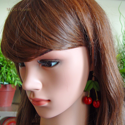 Серьги с вишней из полимерной глины.