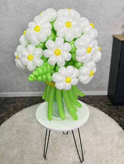 Букет из 17 белых ромашек