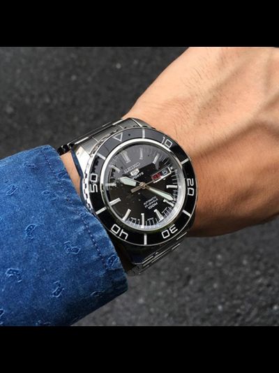 Наручные часы Seiko SNZH55J1