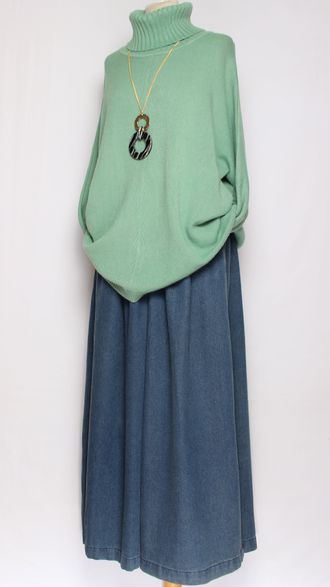 Свитер "ПУГОВИЦЫ СБОКУ И РАЗРЕЗЫ" морская волна, белый   р.46-54