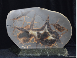 Септария (кальцит) - полированный спил на подставке из камня. 300*120*200мм