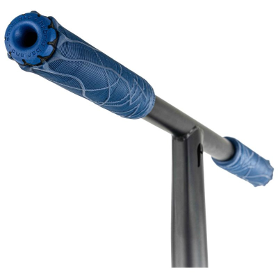 Синий трюковой самокат Ethic Pandora Complete M, идеально подходящий для уличных трюков.