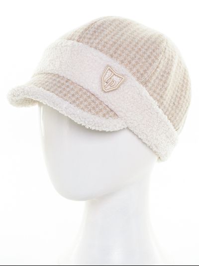 Зимняя женская кепка с козырьком