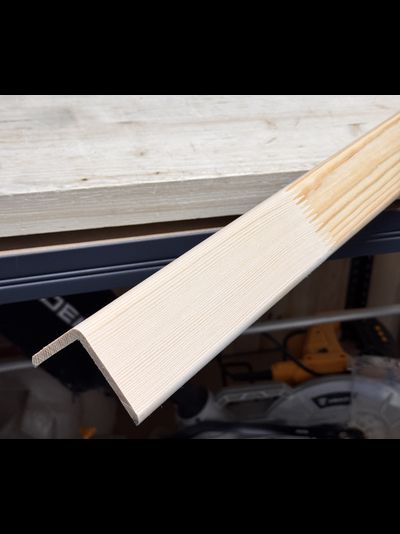 Угол деревянный клеёный 90х90 мм (3 метра)