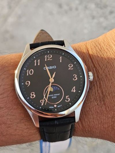 Часы Casio MTP-M110L-1A