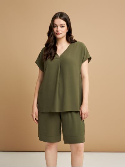 Женский топ с коротким рукавом