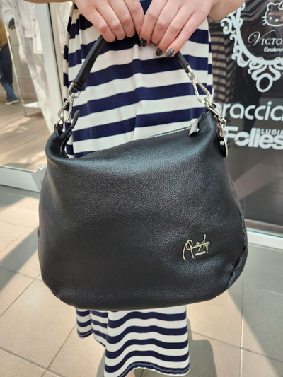 Сумка Ренато Анжи и итальянское платье