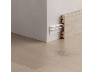 Установочная направляющая для плинтуса Pergo PGPSK по цене 485 р/шт ...