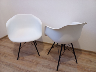 Полукресло Eames design белое