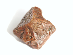 Циркон, кристалл необработанный, Мадагаскар (18*18*12 мм, 4,7 г) №16630