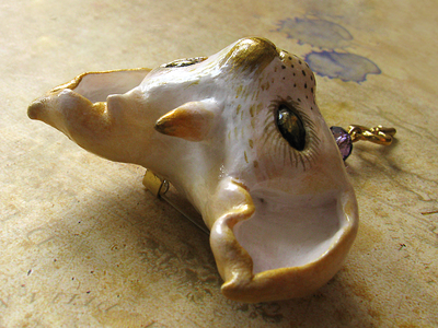 КотоРог из рода котов-единорогов, Auruhorn. Необычная брошь в стиле фэнтези