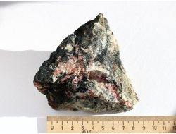 Эвдиалит, Эгирин в породе /Кольский п-ов, Хибины (94*88*65 мм, 599 г) №8413