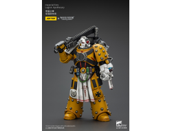 Апотекарий Имперских Кулаков (Warhammer Horus Heresy) - КОЛЛЕКЦИОННАЯ ФИГУРКА 1/18 Imperial Fists Legion Apothecary (JT02472) - JOYTOY