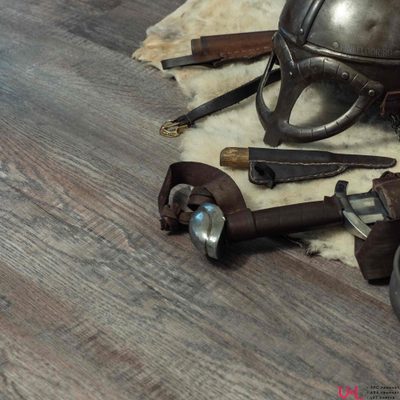 Кварцвиниловая плитка Fine Floor Дуб Этна FF-1518 в интерьере детально