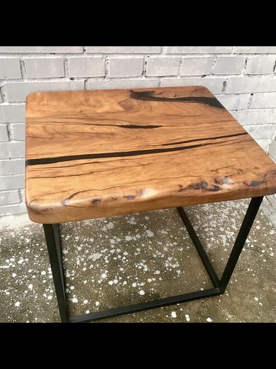 столик журнальный из слэба карагача