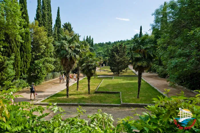 Приморский парк в Алуште