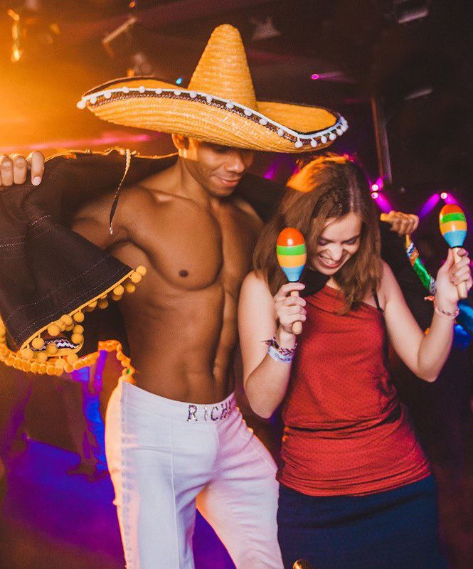 video-devishnik-striptizer