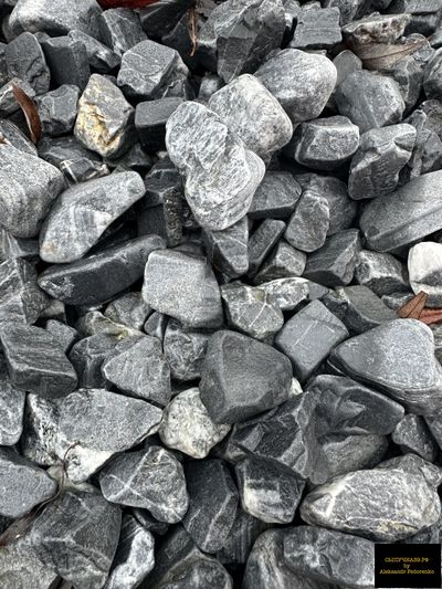 темно-серая доломитовая галька