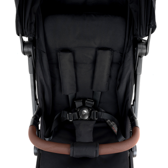 Коляска прогулочная Pituso Ice Black