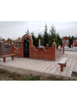 Мусульманский мемориальный комплекс из гранита