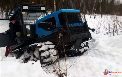 Болотник ДТ-75 с неповоротным отвалом БНДТ-20