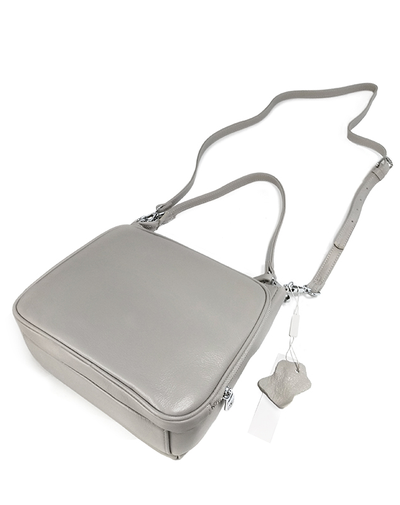 (АРТИКУЛ: 9235/0/42) СУМКА ЖЕНСКАЯ НЕБОЛЬШАЯ, НАТУРАЛЬНАЯ КОЖА, СВЕТЛО-СЕРАЯ, ТРИ ОТДЕЛЕНИЯ, С ДВУМЯ РЕМНЯМИ