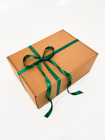 Огромная подарочная коробка GILEV 52x38x22 см с наполнителем и зеленой лентой